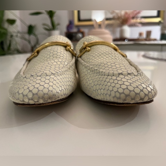 Clarks white women’s mules - Picture 6 of 6